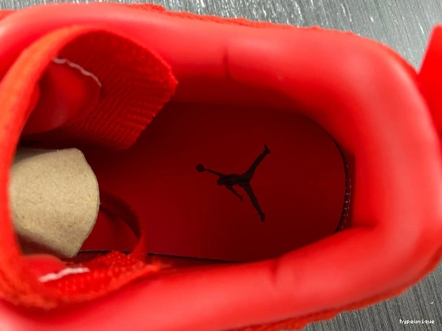 HYPE Jordan Flyknit Red AQ3559-600 Retro 4 0726